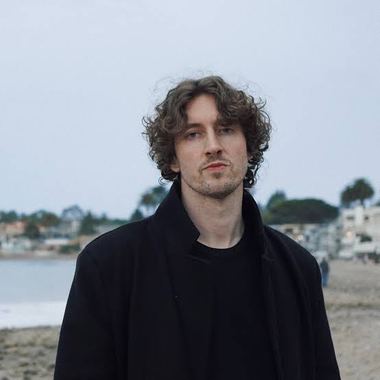 Dean Lewis