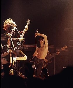 AC/DC