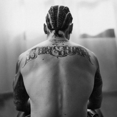 کاور آهنگ Aparentemente از
                 Maluma 